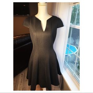 Black Julia Jordan size 8 textured shift dress